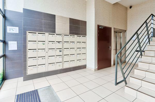APPARTEMENT LORMONT 2 PIECES 1 CHAMBRE AVEC BALCON ORIENTE SUD ET PLACE DE PARKING PRIVATIVE