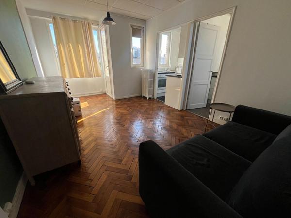 A LOUER : T1 à LILLE • Hypercentre • 725 € CC • Réf. 67412929563