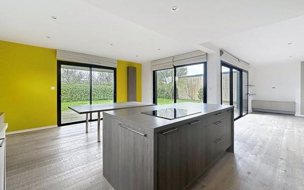 Maison à vendre    6 pièces •  Lannilis