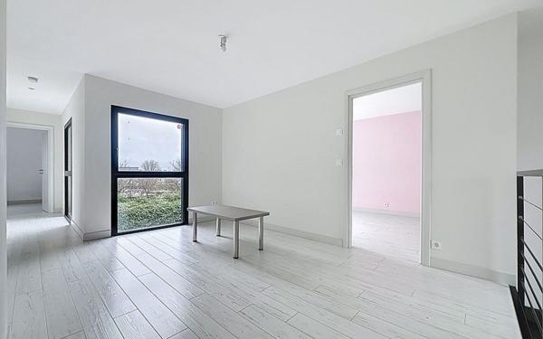 Maison à vendre    6 pièces •  Lannilis