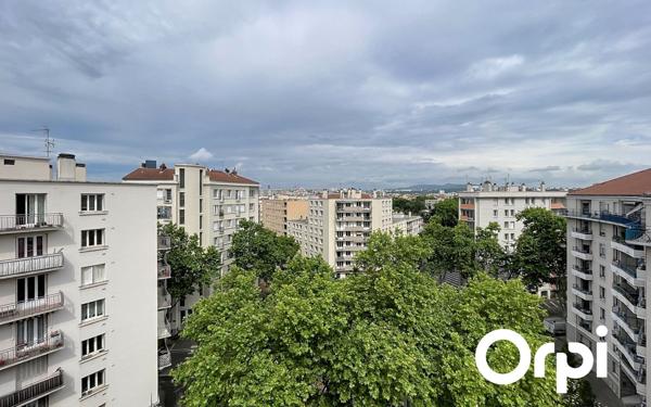 Appartement à vendre    5 pièces • 110,09 m2 Villeurbanne