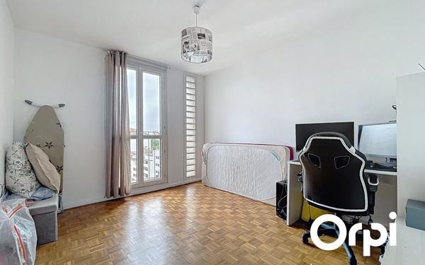 Appartement à vendre    5 pièces • 110,09 m2 Villeurbanne