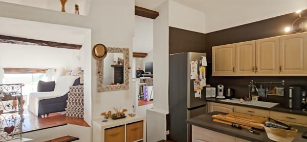 Callian (83440) A VENDRE, CALLIAN, maison de village 3 pièces 49 m² LC + dépendances