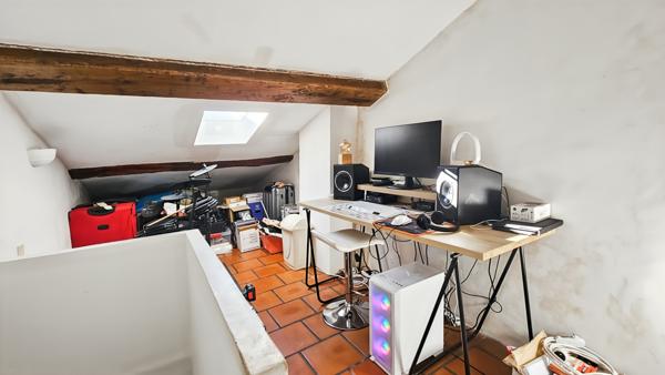 Callian (83440) A VENDRE, CALLIAN, maison de village 3 pièces 49 m² LC + dépendances