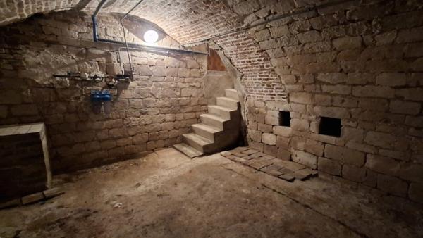 A vendre à LEVERGIE (02420) , Longère habitable de plain pied, avec Hangar, Garage et Dépendances