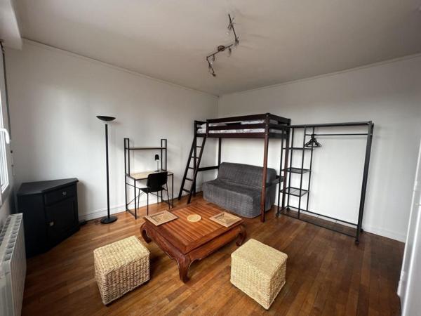 A LOUER : Studio de 25m² meublé - Cave
