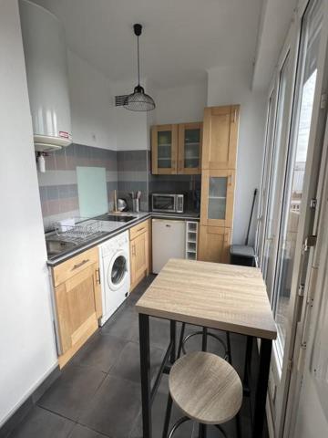 A LOUER : Studio de 25m² meublé - Cave
