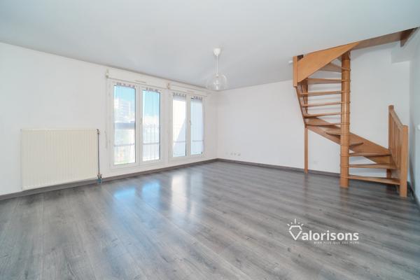 Appartement
         3 pièces
        - 68 m² Exclusivité 160 000 € *