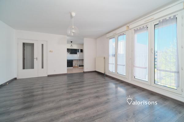 Appartement
         3 pièces
        - 68 m² Exclusivité 160 000 € *