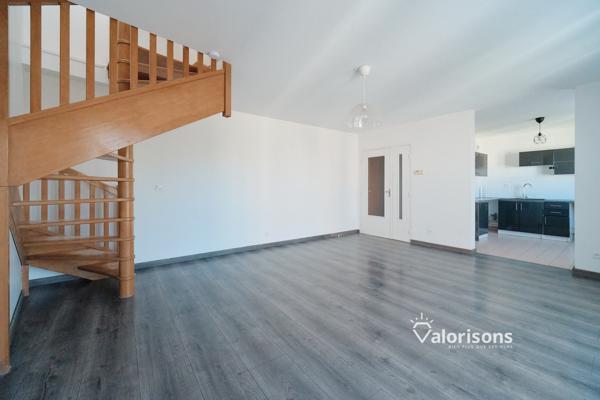 Appartement
         3 pièces
        - 68 m² Exclusivité 160 000 € *