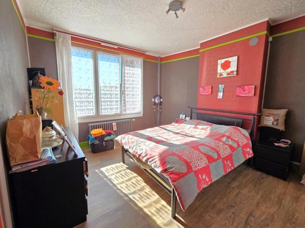 HIRSON (02) - 🏡 Vente maison avec 6 chambres 🛏️🛏️🛏️🛏️🛏️🛏️, garage 🚗 et jardin ☘️