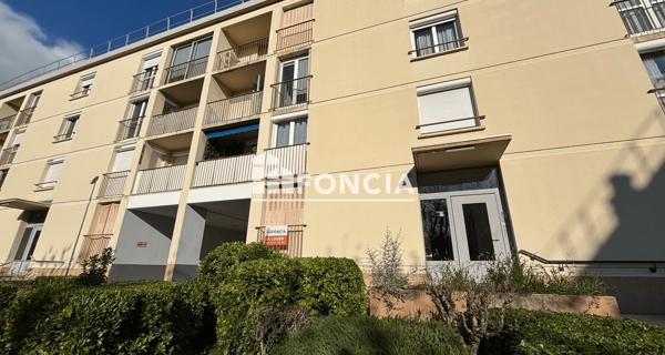 Location Studio meublé 37.56 m² - Guilherand-granges 07500