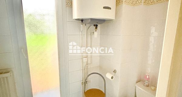 Location Studio meublé 37.56 m² - Guilherand-granges 07500