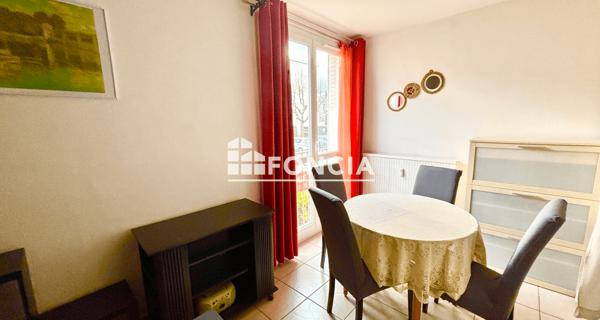Location Studio meublé 37.56 m² - Guilherand-granges 07500