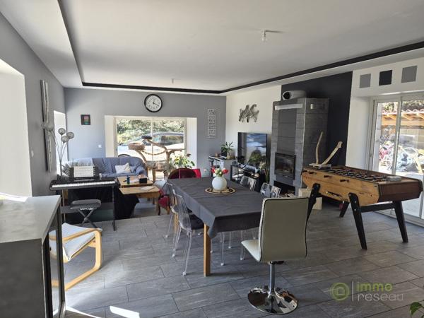 Maison rénovée à 15 MINUTES SUD SAINT JEAN DE BOURNAY (38440)