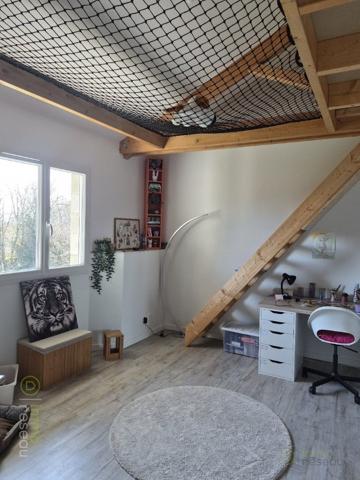 Maison rénovée à 15 MINUTES SUD SAINT JEAN DE BOURNAY (38440)