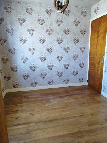 Pavillon, proche commerces beau potentiel