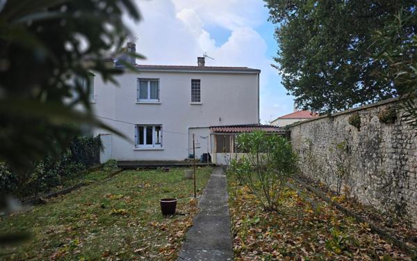 Maison à vendre    5 pièces •  Lagord