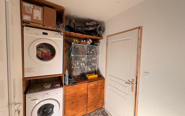 Maison à vendre    5 pièces •  Genté