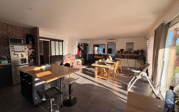 Maison à vendre    5 pièces •  Genté