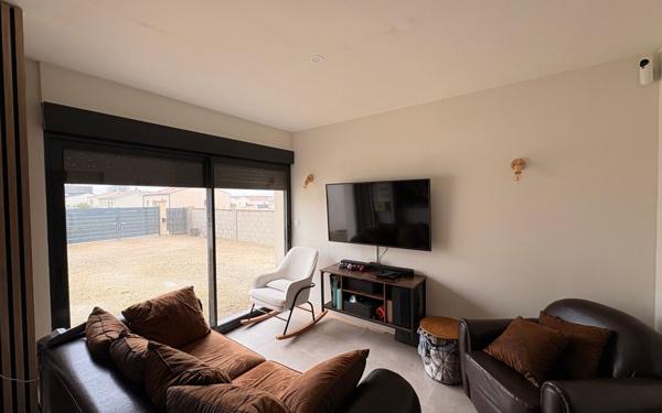 Maison à vendre    5 pièces •  Genté