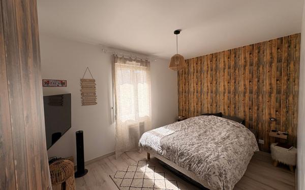 Maison à vendre    5 pièces •  Genté