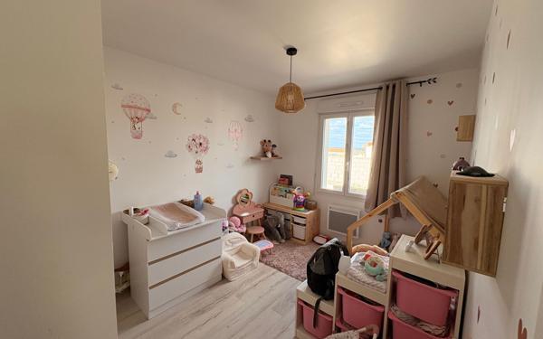 Maison à vendre    5 pièces •  Genté