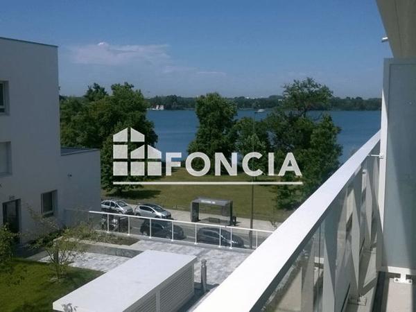 Location Appartement 3 pièces 68 m² - 4 AVENUE DES 40 JOURNAUX Bordeaux 33000