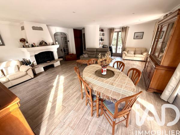 Maison à vendre 6 pièces 174 m² Sainte-Maxime