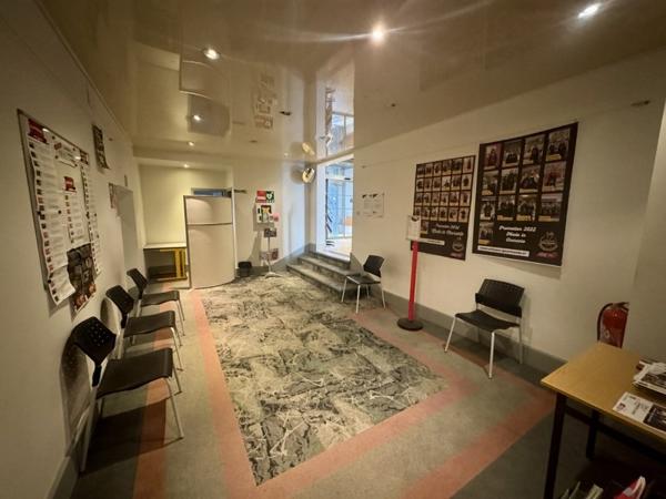 Immeuble à vendre |  Angoulême |  2 320 m²