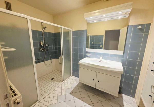 Maison 7 pièce(s) 5 chambre(s) 178 m²