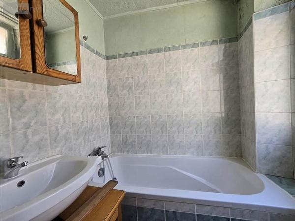 Maison à vendre à Belley dans l'Ain (01300), ref : 01082-982