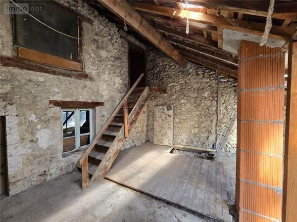Maison à vendre à Belley dans l'Ain (01300), ref : 01082-982