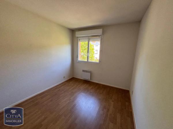 Appartement à louer 3 pièces 64.43m² Albi (81000)