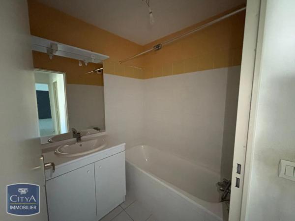 Appartement à louer 3 pièces 64.43m² Albi (81000)