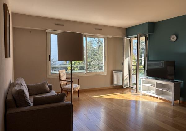 Appartement T3 avec terrasse-loggia Ouest et garage au 2e étage avec ascenseur résidence de standing