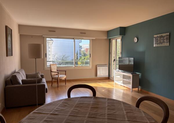 Appartement T3 avec terrasse-loggia Ouest et garage au 2e étage avec ascenseur résidence de standing