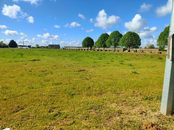 86140 SAINT GENEST D AMBIERE Terrain Saint Genest D Ambiere 1369 m2