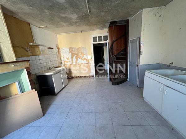 Maison de bourg à réhabiliter centre de Loches