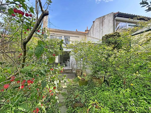 Maison 4 pièces - 2 chambres à vendre à Saint Jean de Boiseau avec beau jardin