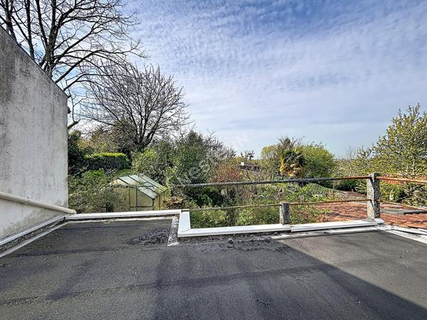 Maison 4 pièces - 2 chambres à vendre à Saint Jean de Boiseau avec beau jardin