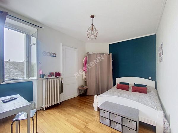 A vendre - Maison de 135m2, 4 chambres, en plein centre-ville de Château-Gontier