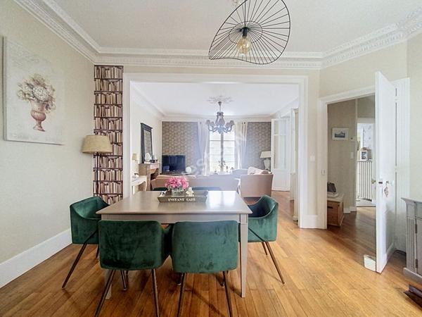 A vendre - Maison de 135m2, 4 chambres, en plein centre-ville de Château-Gontier
