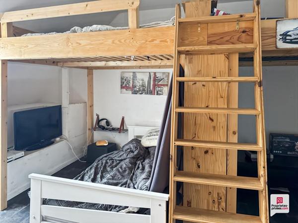 Maison  7 pièce(s) 151 m2