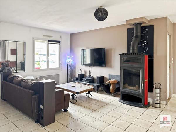 Maison  7 pièce(s) 151 m2