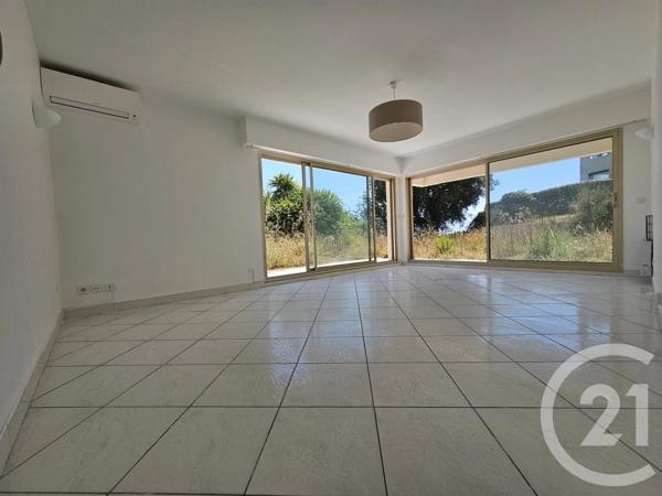 Appartement à vendre  2 pièces - 88,15 m 2   VENCE  - 06