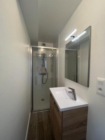 Chambre meublée avec salle d'eau privative !