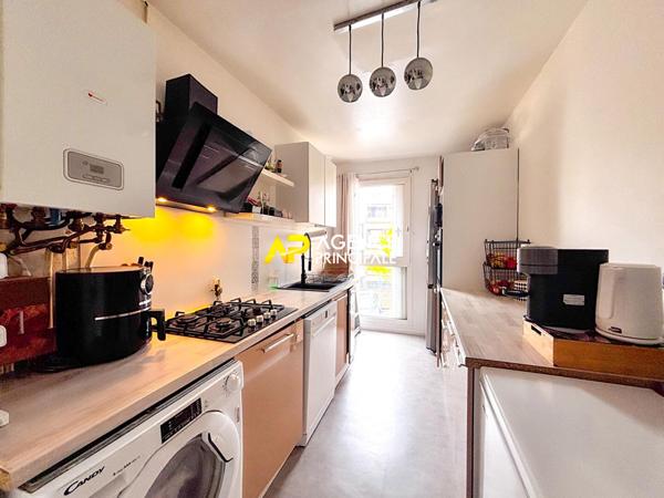 Sartrouville - Le Fresnay Vieux Pays - Appartement 2 pièces 56.61 m2 avec box €229 000 ** - Référence 9592