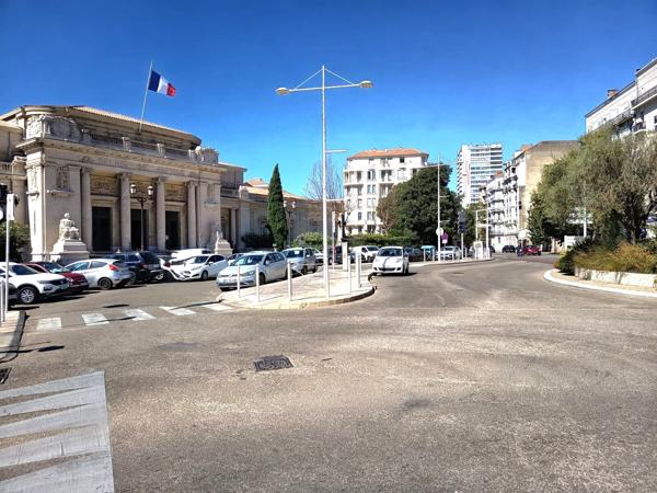 Bureaux rénovés à louer - Centre ville - Toulon