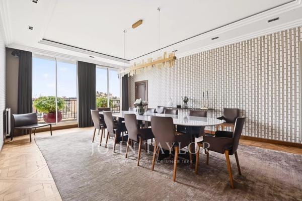 Foch - Appartement d’exception avec terrasse et vue monuments